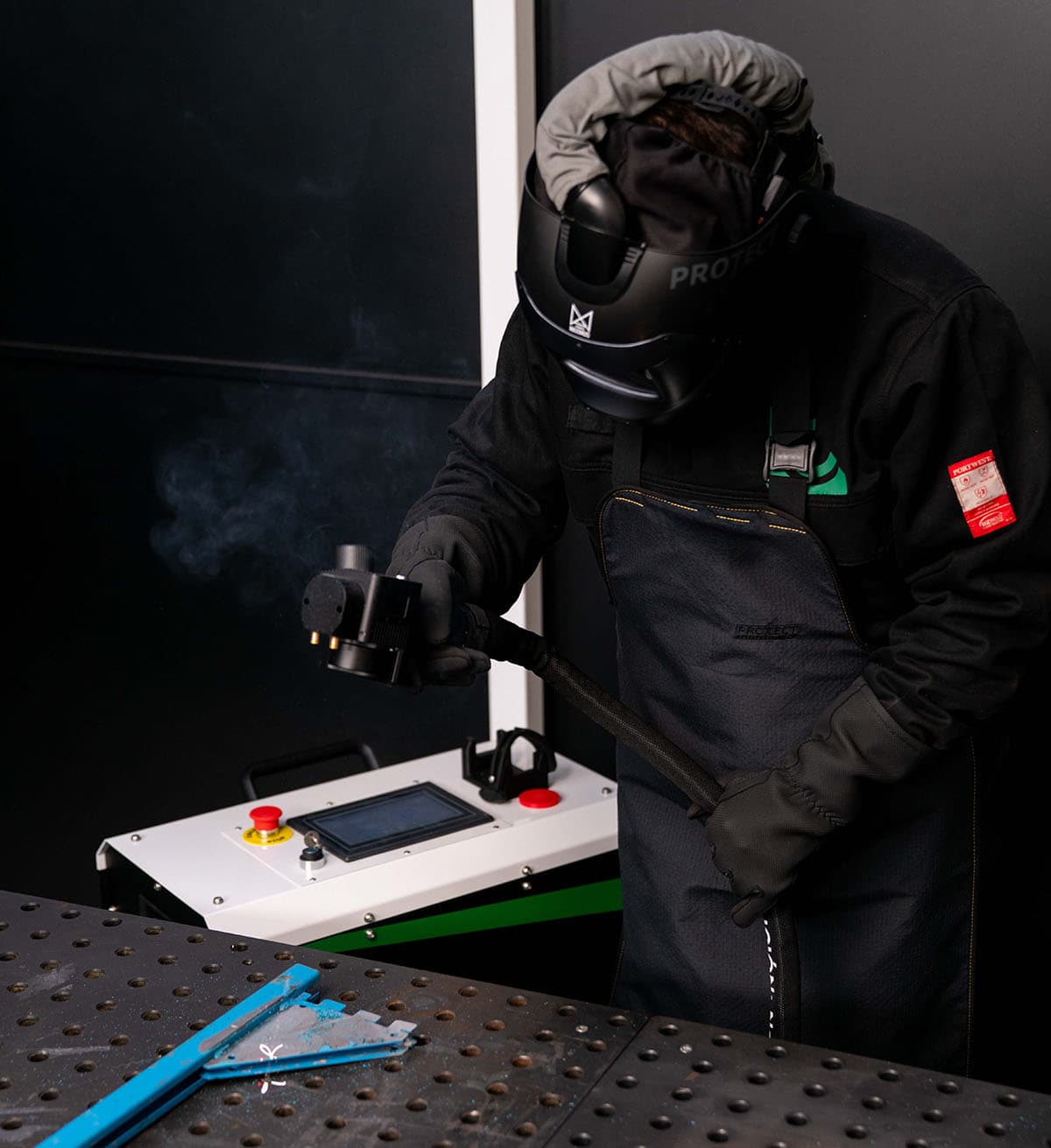 delantal para protección en soldadura láser y limpieza láser marca protect