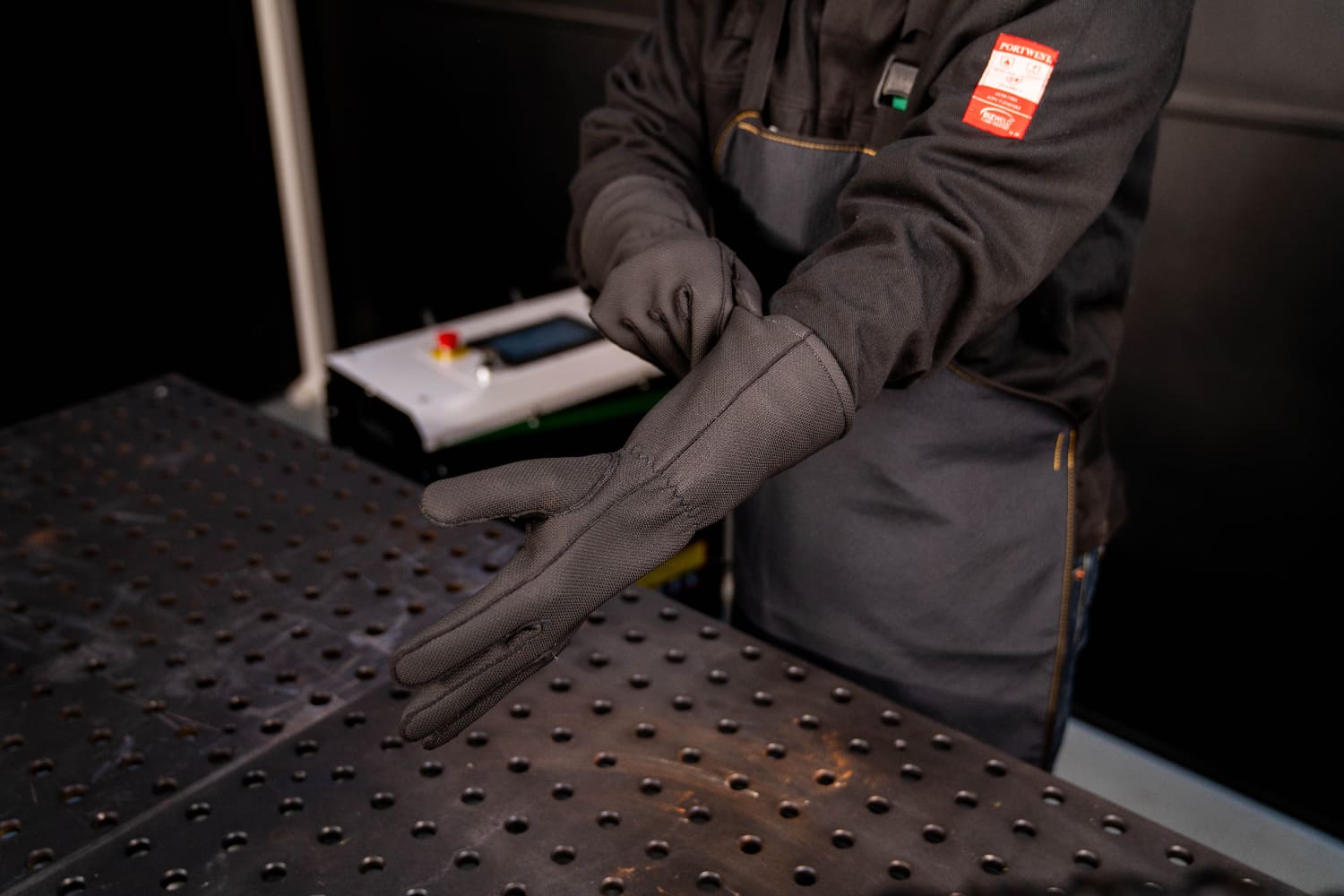 Guantes de protección para soldadura y limpieza láser marca protect